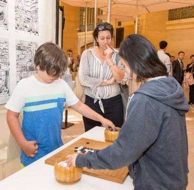 南京周 福中人文客廳上演南京特色文化秀，紐約城閃耀東方風情